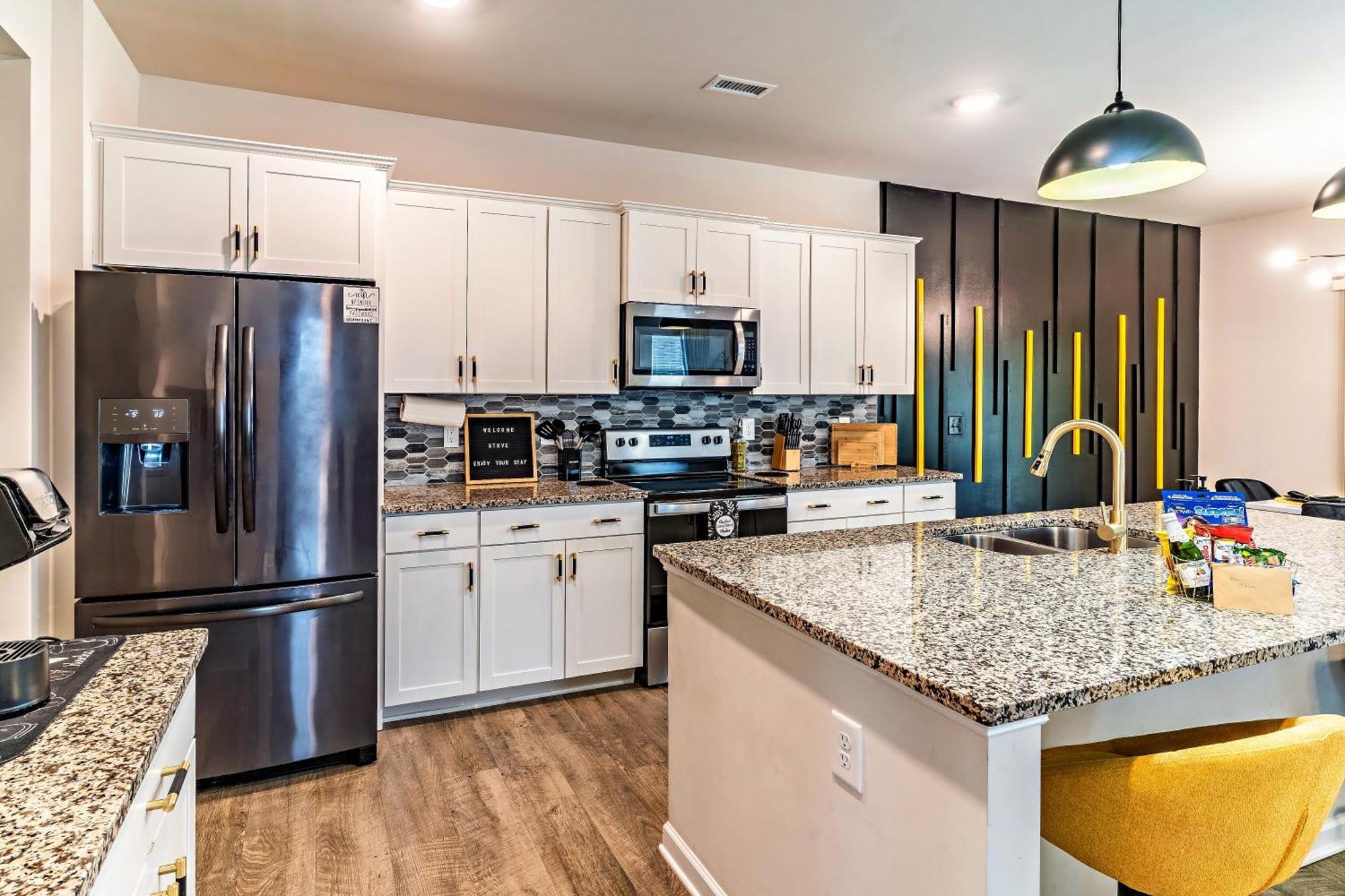 Raleigh Luxe Family Retreat- 15 Min To Downtown, Kids Gear, Fast Wifi For Wfh, Ev & Pet Friendly Villa Eksteriør bilde