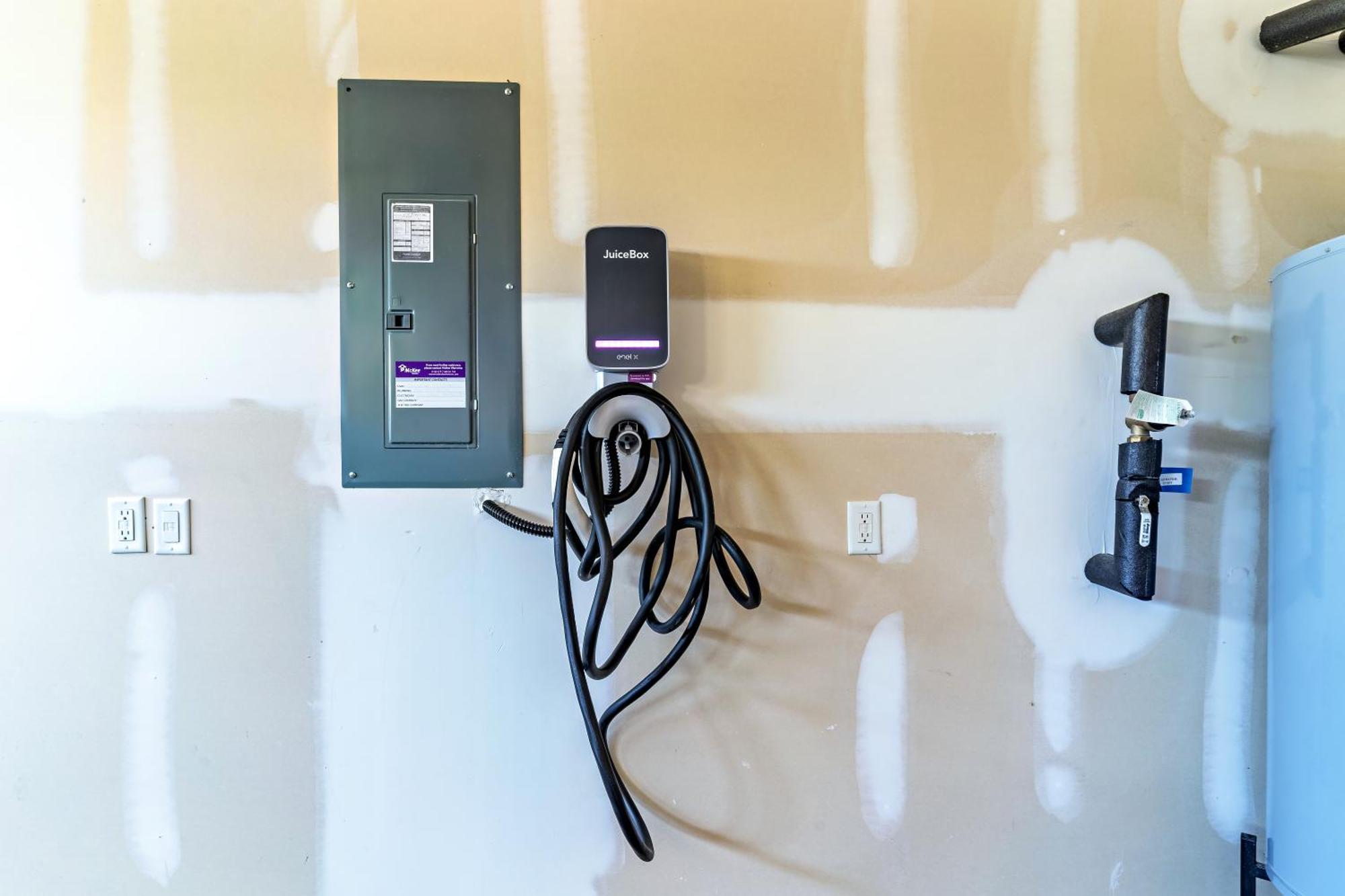Raleigh Luxe Family Retreat- 15 Min To Downtown, Kids Gear, Fast Wifi For Wfh, Ev & Pet Friendly Villa Eksteriør bilde