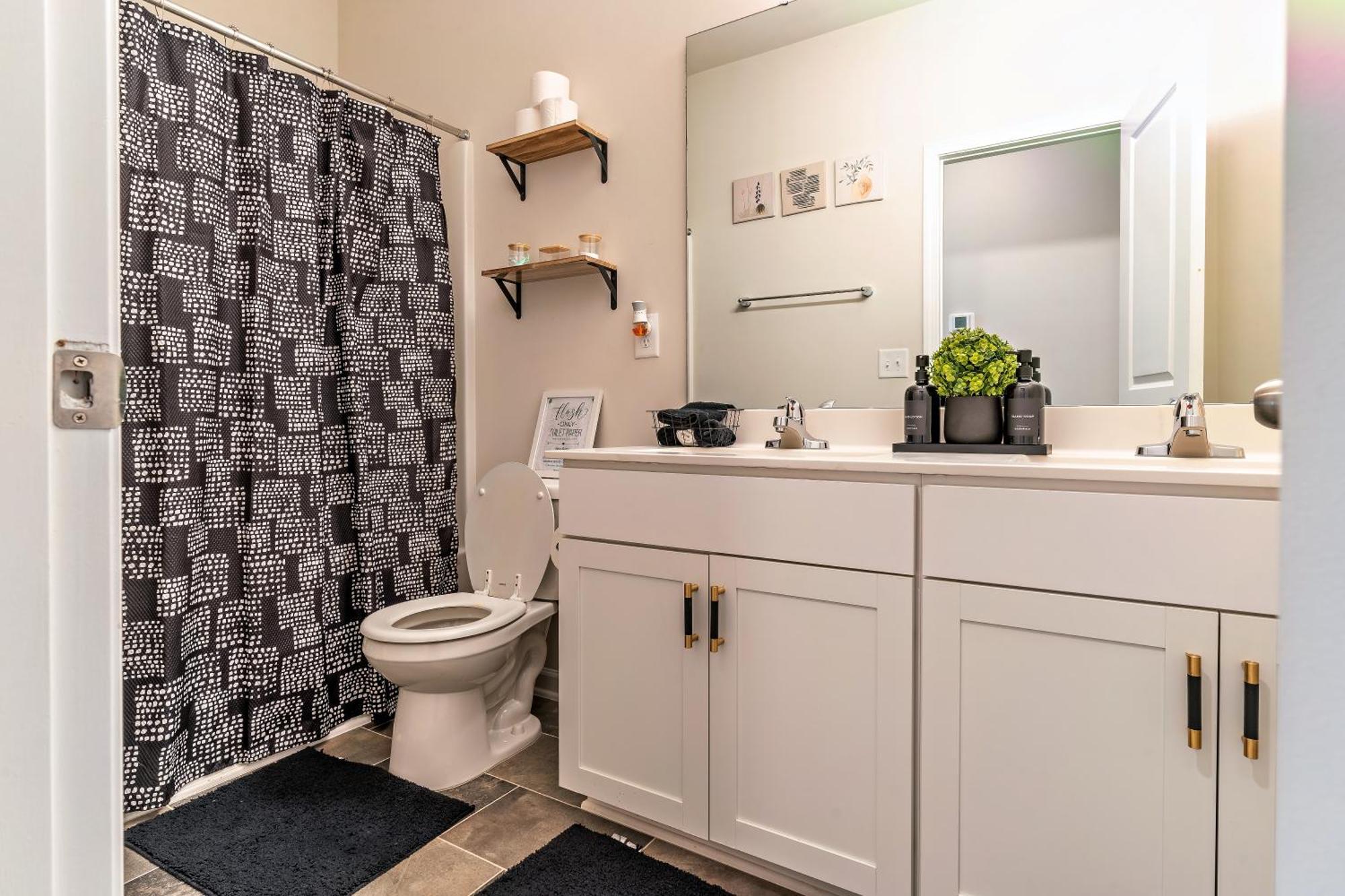 Raleigh Luxe Family Retreat- 15 Min To Downtown, Kids Gear, Fast Wifi For Wfh, Ev & Pet Friendly Villa Eksteriør bilde
